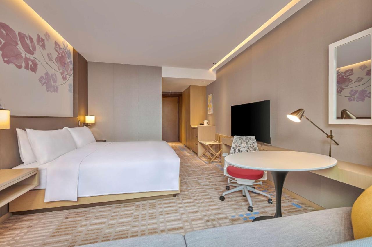Hilton Garden Inn Shenzhen Guangming Bagian luar foto