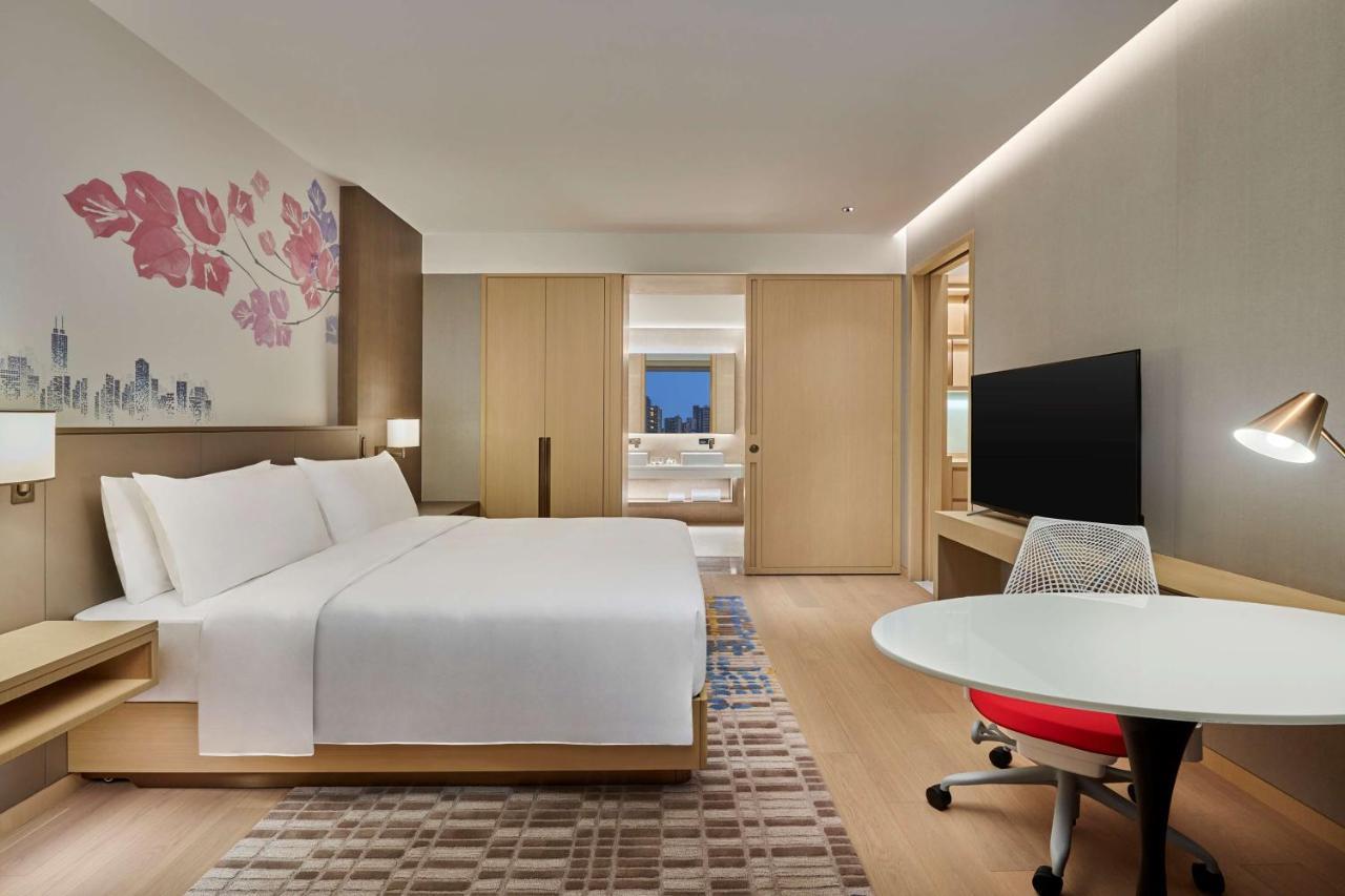 Hilton Garden Inn Shenzhen Guangming Bagian luar foto