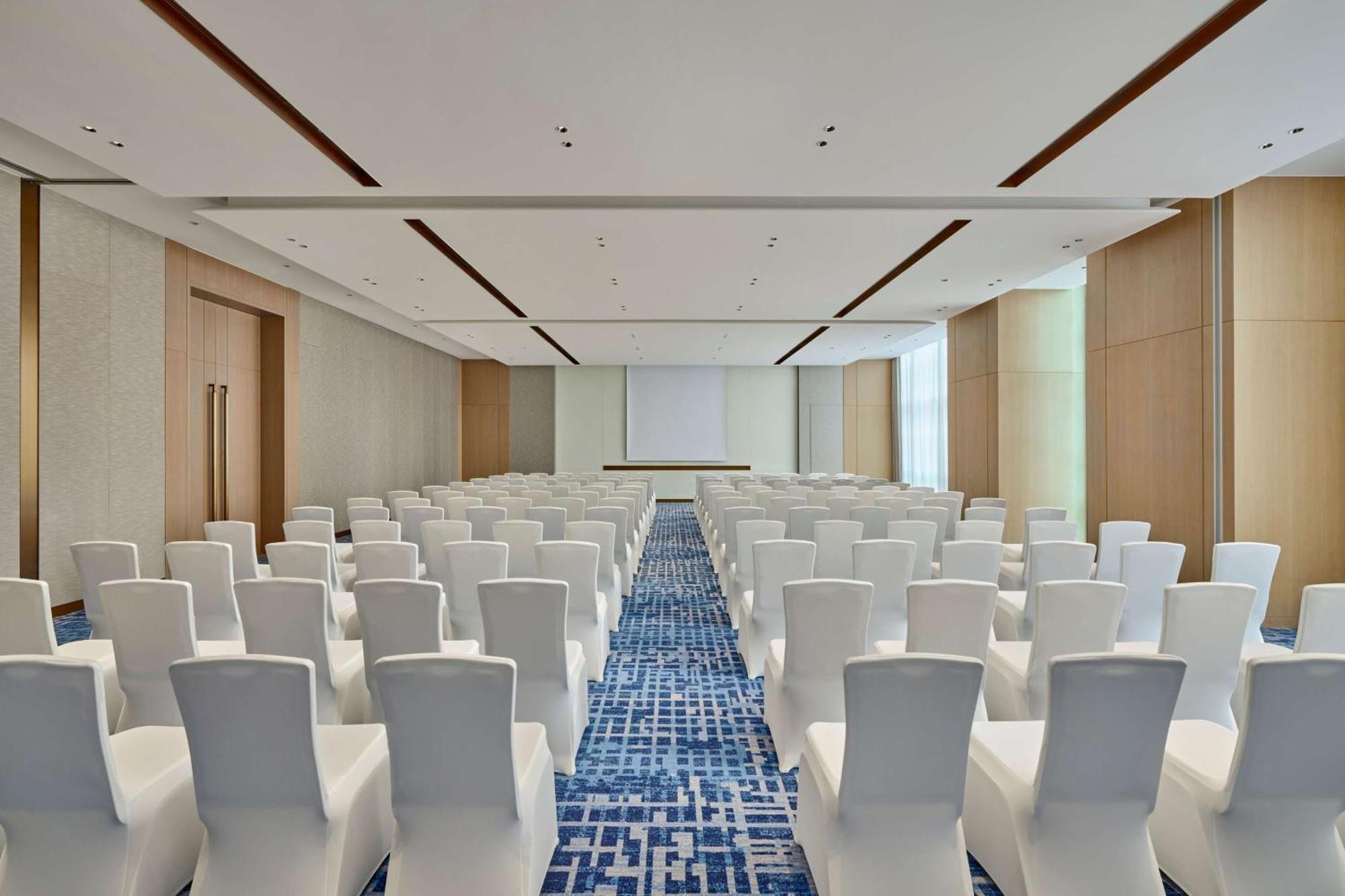 Hilton Garden Inn Shenzhen Guangming Bagian luar foto