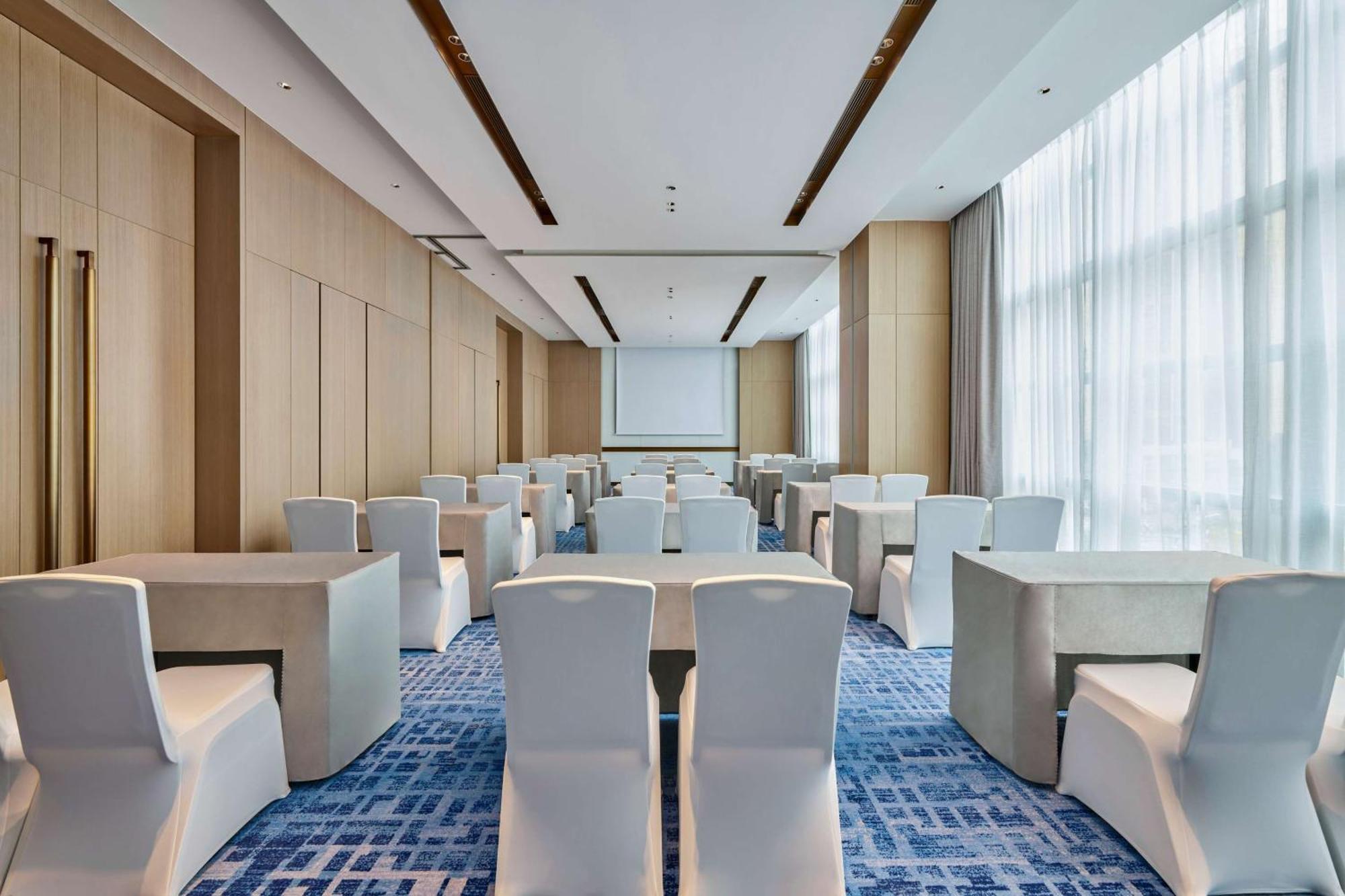 Hilton Garden Inn Shenzhen Guangming Bagian luar foto